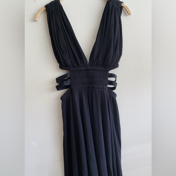 Sexy Express Strappy Dress - Picture 2 of 7